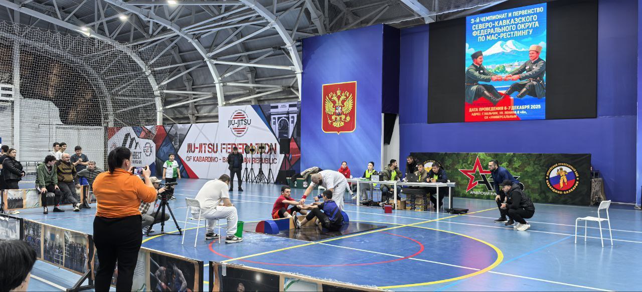 В Универсальном спорткомплексе проходят чемпионат и первенство СКФО по мас-рестлингу В Универсальном спорткомплексе проходят чемпионат и первенство СКФО по мас-рестлингу