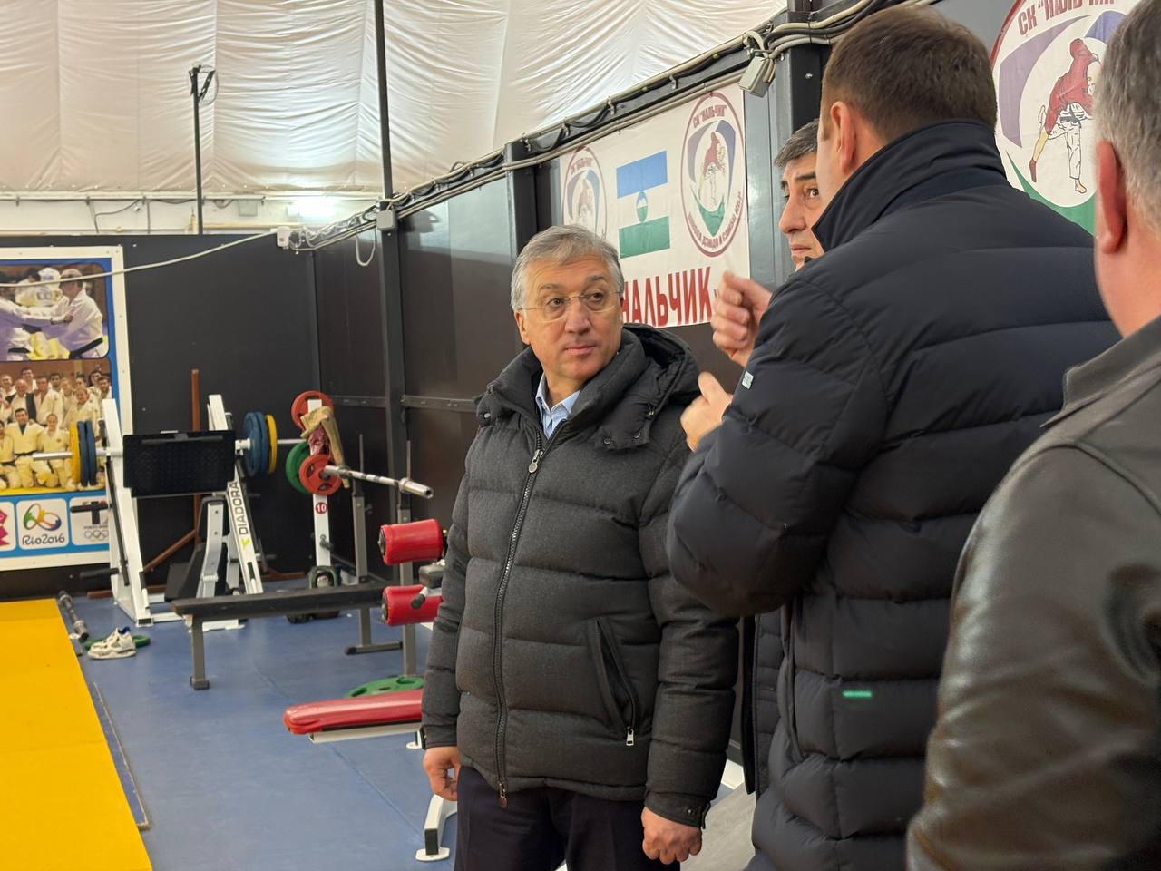 Премьер-министр КБР Алий Мусуков проинспектировал спортивные объекты республики Премьер-министр КБР Алий Мусуков проинспектировал спортивные объекты республики