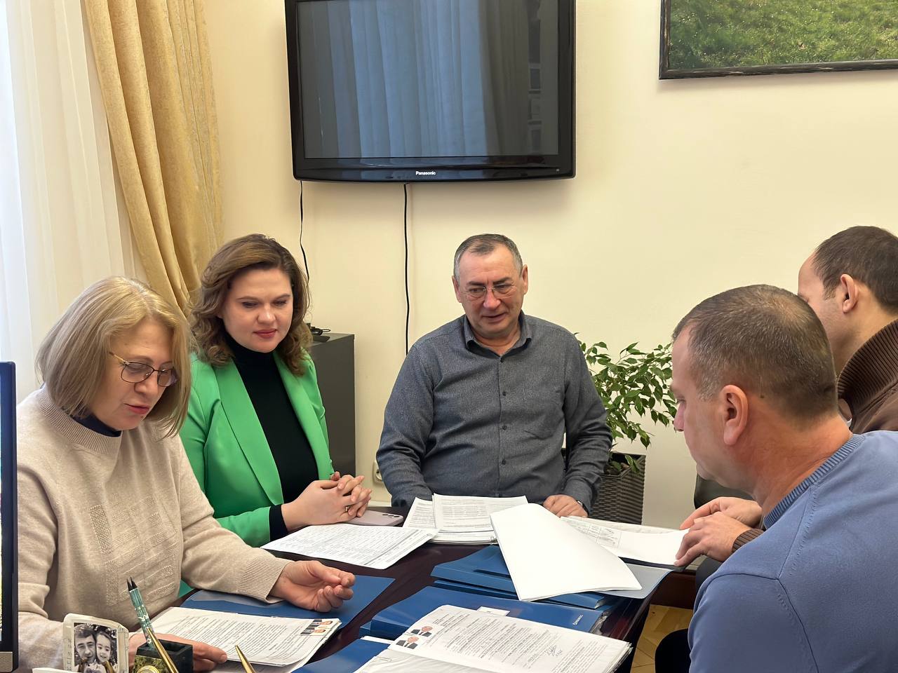 Сегодня состоялось заседание Рабочей группы по приему документов и предварительному рассмотрению предложений по кандидатурам для назначения в составы территориальных избирательных комиссий республики Сегодня состоялось заседание Рабочей группы по приему документов и предварительному рассмотрению предложений по кандидатурам для назначения в составы территориальных избирательных комиссий республики