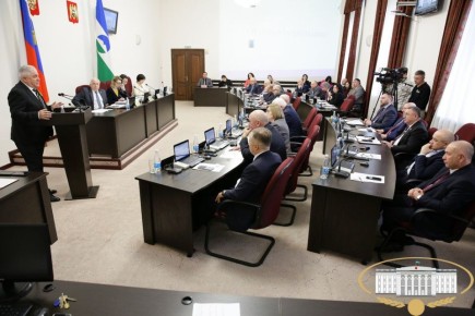 Развитие сферы культуры в современных условиях в КБР стало главным вопросом "правительственного часа" на заседании президиума законодательного органа республики