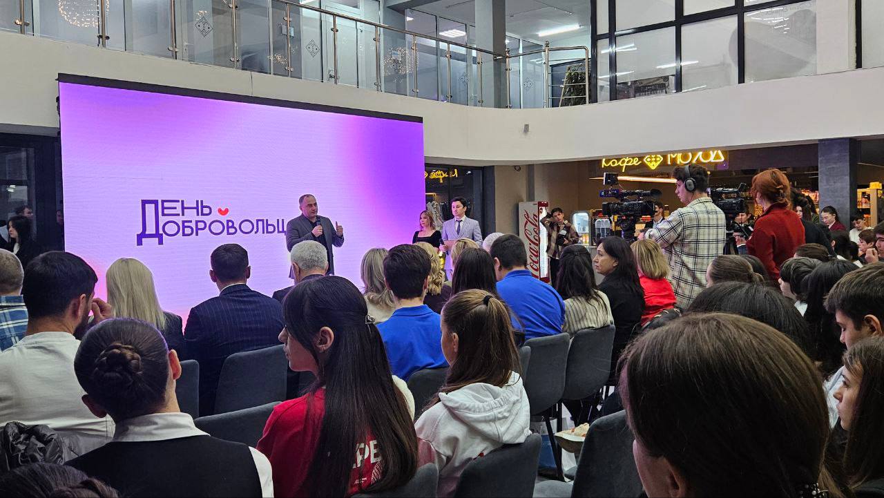 В Кабардино-Балкарии дан старт новогоднему благотворительному марафону в поддержку участников СВО В Кабардино-Балкарии дан старт новогоднему благотворительному марафону в поддержку участников СВО