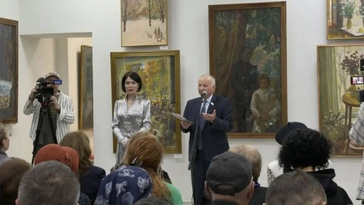 В Нальчике сегодня открылась выставка Виктора Абаева