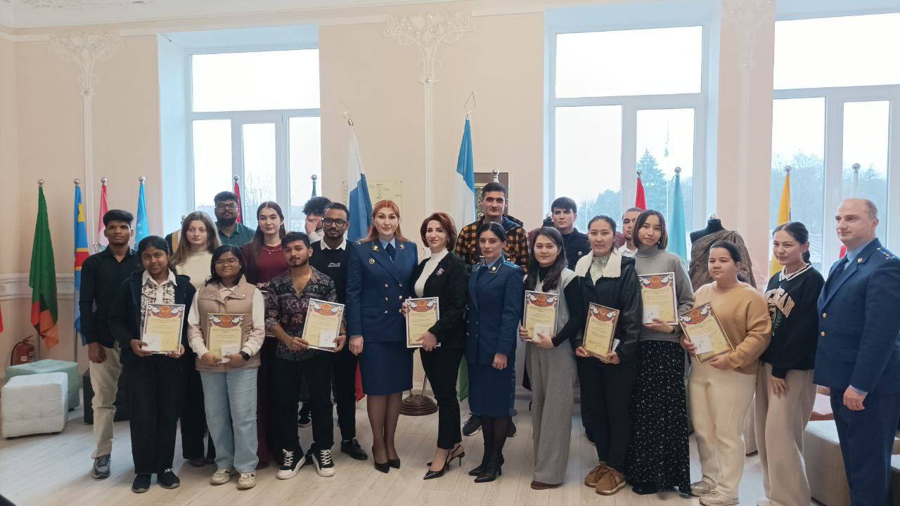 Прокуратура Кабардино-Балкарской Республики выразила благодарность участникам Международного молодежного конкурса социальной рекламы «Вместе против коррупции!»