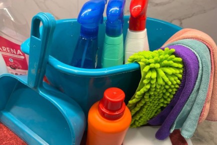 С этих мест нужно начать проверку квартиры, если в ней странно пахнет: чек-лист для хозяек