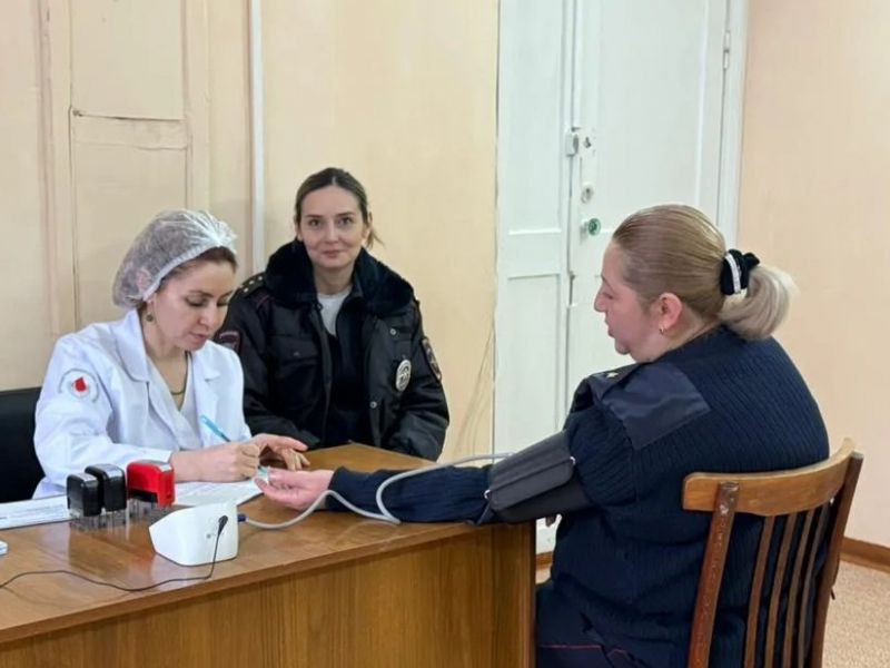 Полицейские Эльбрусского района приняли участие в донорской акции «Сдай кровь – спаси жизнь! Полицейские Эльбрусского района приняли участие в донорской акции «Сдай кровь – спаси жизнь!