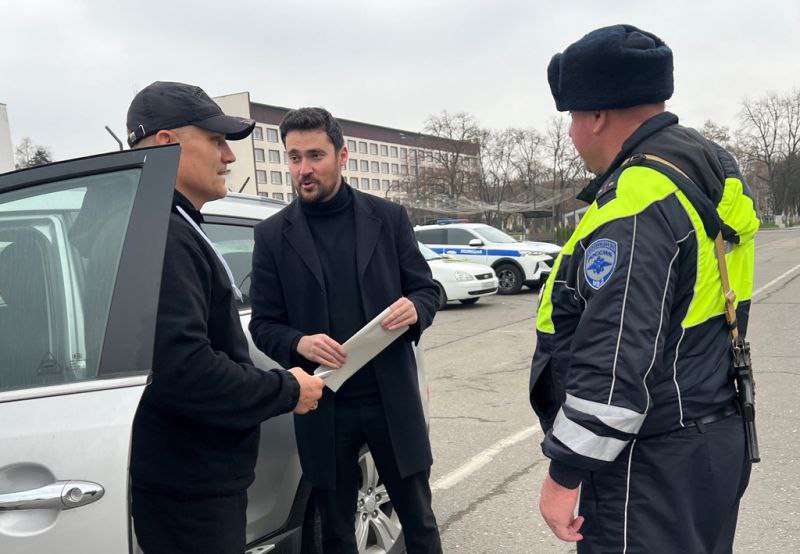 Автолюбители Кабардино-Балкарии приняли участие в акции «Предоставь приоритет пешеходу!» Автолюбители Кабардино-Балкарии приняли участие в акции «Предоставь приоритет пешеходу!»