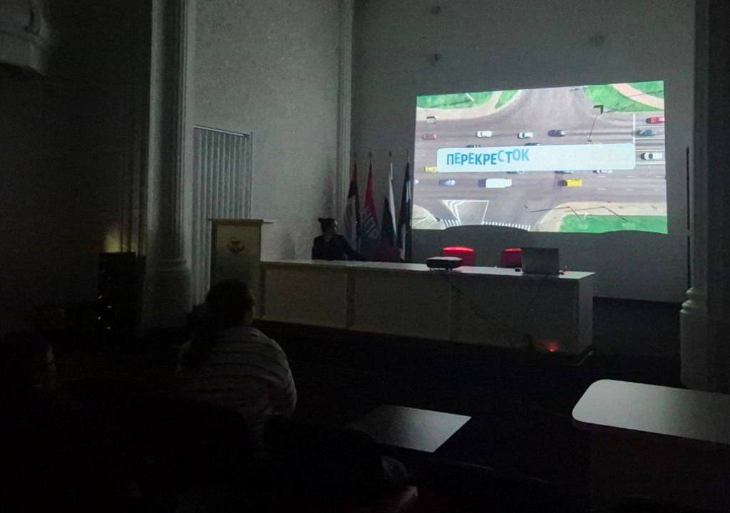 Будущие водители Кабардино-Балкарии стали участниками акции «Безопасность с первого дня стажа» Будущие водители Кабардино-Балкарии стали участниками акции «Безопасность с первого дня стажа»