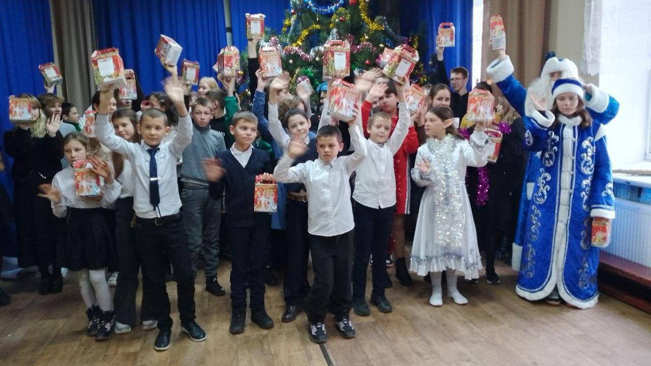 Кабардино-Балкария отправит новогодние подарки детям Херсонской области Кабардино-Балкария отправит новогодние подарки детям Херсонской области