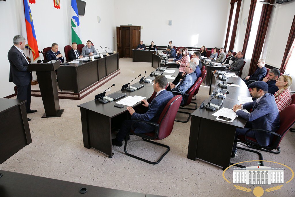 На расширенном заседании Комитета Парламента КБР по экономической политике, инновационному развитию, туризму и предпринимательству обсуждены отдельные вопросы регулирования в сфере эксплуатации рекламных конструкций На расширенном заседании Комитета Парламента КБР по экономической политике, инновационному развитию, туризму и предпринимательству обсуждены отдельные вопросы регулирования в сфере эксплуатации рекламных конструкций