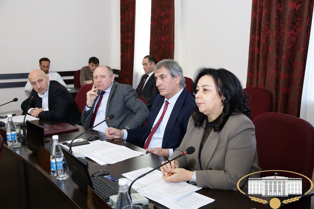 На очередном заседании президиума Парламента КБР под председательством руководителя законодательного органа республики Татьяны Егоровой рассмотрено более двадцати вопросов На очередном заседании президиума Парламента КБР под председательством руководителя законодательного органа республики Татьяны Егоровой рассмотрено более двадцати вопросов