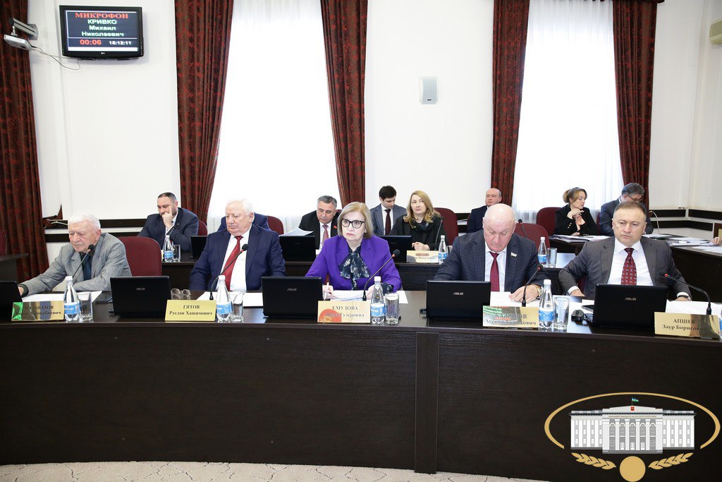 На очередном заседании президиума Парламента КБР под председательством руководителя законодательного органа республики Татьяны Егоровой рассмотрено более двадцати вопросов На очередном заседании президиума Парламента КБР под председательством руководителя законодательного органа республики Татьяны Егоровой рассмотрено более двадцати вопросов