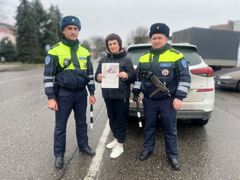 В Кабардино-Балкарии проходят дорожные практикумы с водителями-родителями «Безопасность ребенка-обязанность взрослых!» В Кабардино-Балкарии проходят дорожные практикумы с водителями-родителями «Безопасность ребенка-обязанность взрослых!»