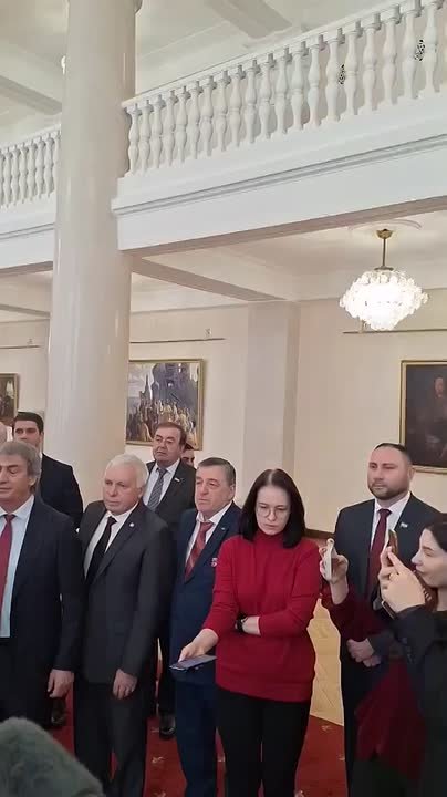 Парламентарии присоединились к Всероссийской благотворительной акции "Ёлка желаний"