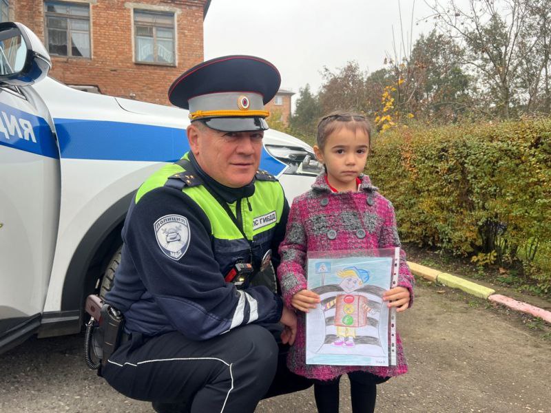 Воспитанники детских садов Кабардино-Балкарии прошли комплексные занятия «Безопасный путь» Воспитанники детских садов Кабардино-Балкарии прошли комплексные занятия «Безопасный путь»