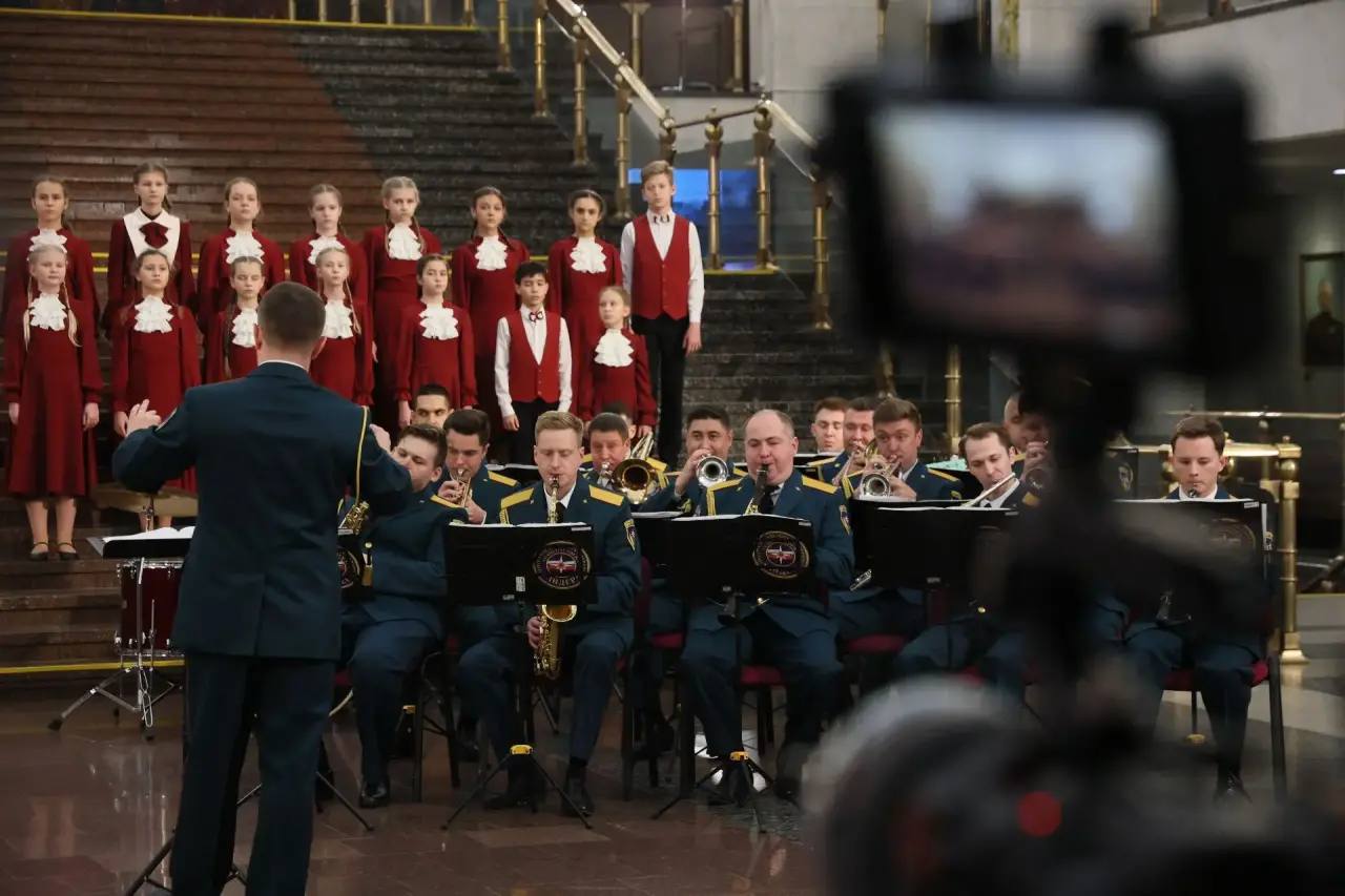 Состоялась премьера видеоклипа на легендарную песню «Нежность» Состоялась премьера видеоклипа на легендарную песню «Нежность»