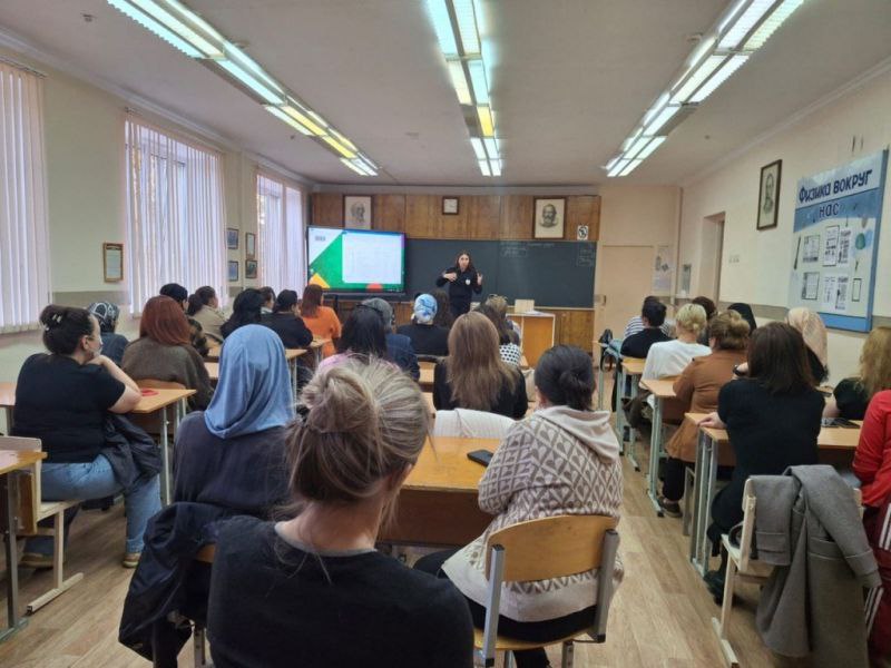 В Кабардино-Балкарии состоялся цикл родительских собраний, посвященных безопасности детей в преддверии Новогодних каникул В Кабардино-Балкарии состоялся цикл родительских собраний, посвященных безопасности детей в преддверии Новогодних каникул