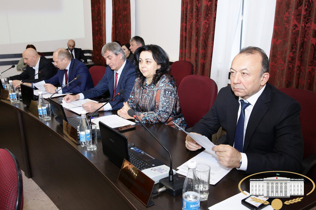 На очередном заседании президиума Парламента КБР под председательством руководителя законодательного органа республики Татьяны Егоровой был рассмотрен широкий круг вопросов На очередном заседании президиума Парламента КБР под председательством руководителя законодательного органа республики Татьяны Егоровой был рассмотрен широкий круг вопросов