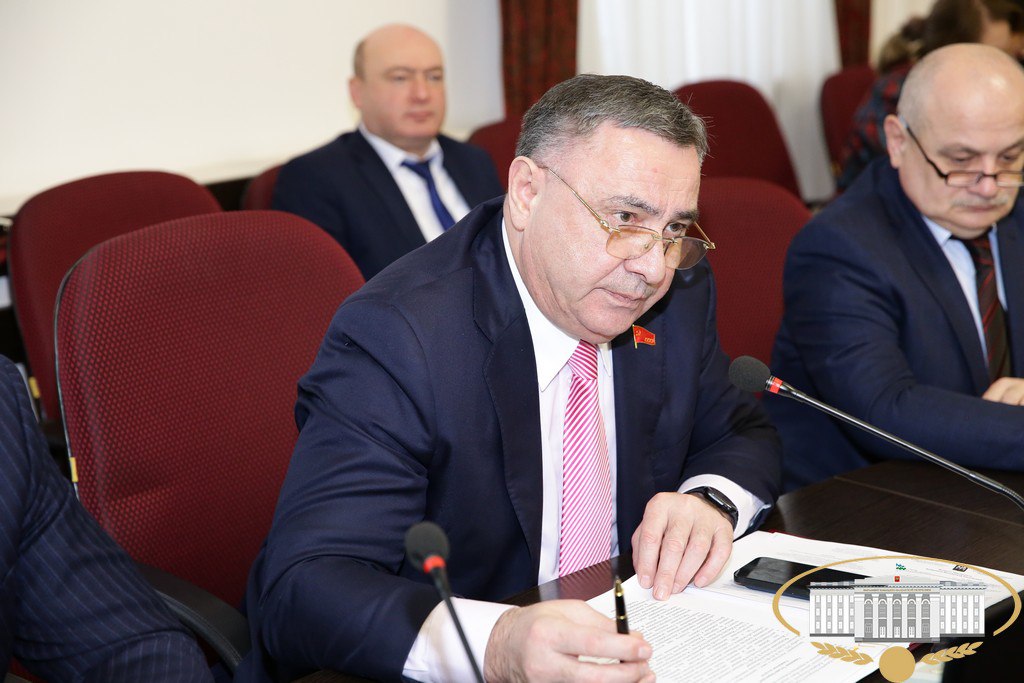 На очередном заседании президиума Парламента КБР под председательством руководителя законодательного органа республики Татьяны Егоровой был рассмотрен широкий круг вопросов На очередном заседании президиума Парламента КБР под председательством руководителя законодательного органа республики Татьяны Егоровой был рассмотрен широкий круг вопросов