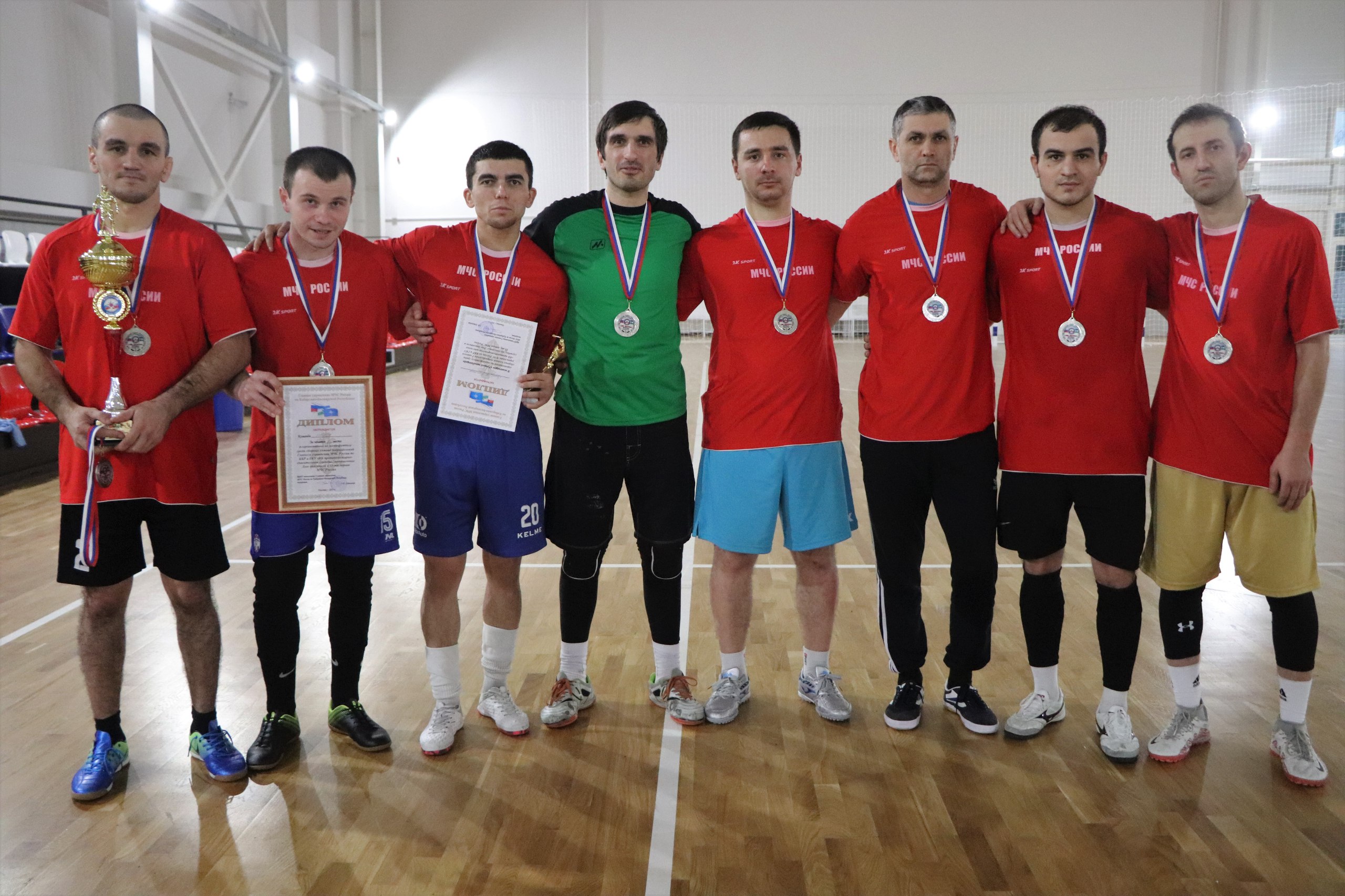 В Нальчике завершился чемпионат МЧС России по мини-футболу среди подразделений ГУ МЧС России по КБР и Кабардино-Балкарской противопожарно-спасательной службы, приуроченный 35-й годовщине МЧС России В Нальчике завершился чемпионат МЧС России по мини-футболу среди подразделений ГУ МЧС России по КБР и Кабардино-Балкарской противопожарно-спасательной службы, приуроченный 35-й годовщине МЧС России