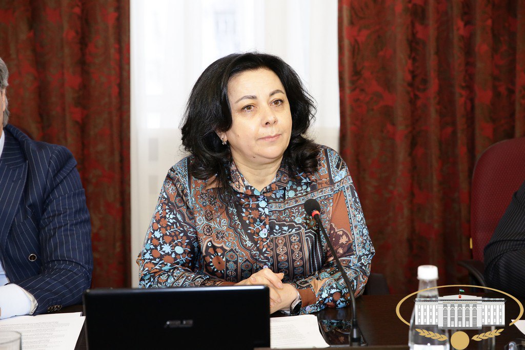 На очередном заседании президиума Парламента КБР под председательством руководителя законодательного органа республики Татьяны Егоровой был рассмотрен широкий круг вопросов На очередном заседании президиума Парламента КБР под председательством руководителя законодательного органа республики Татьяны Егоровой был рассмотрен широкий круг вопросов