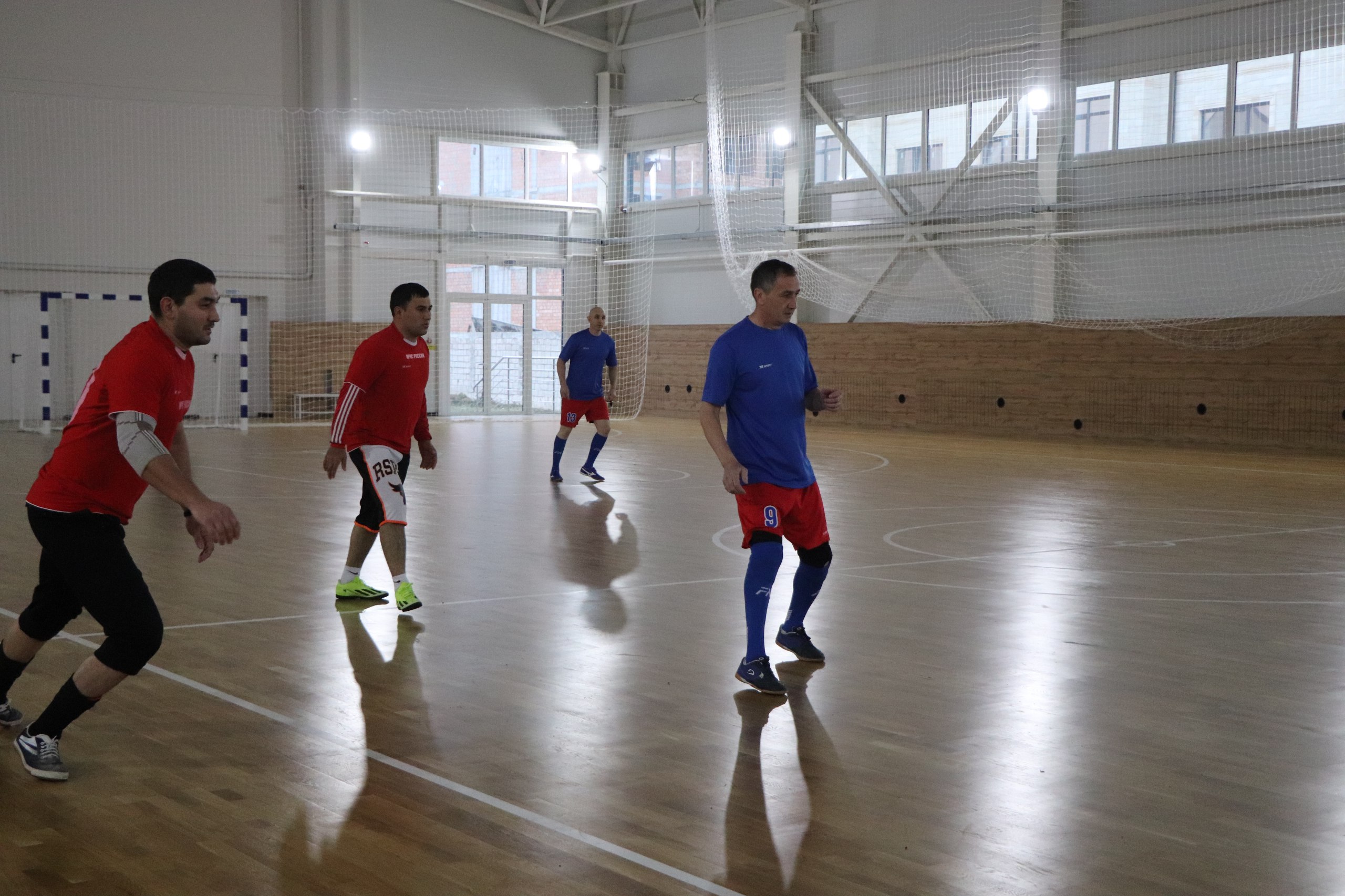 В Нальчике завершился чемпионат МЧС России по мини-футболу среди подразделений ГУ МЧС России по КБР и Кабардино-Балкарской противопожарно-спасательной службы, приуроченный 35-й годовщине МЧС России В Нальчике завершился чемпионат МЧС России по мини-футболу среди подразделений ГУ МЧС России по КБР и Кабардино-Балкарской противопожарно-спасательной службы, приуроченный 35-й годовщине МЧС России