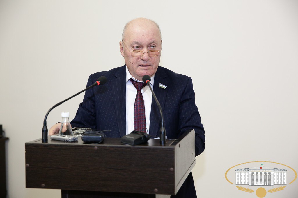 На очередном заседании президиума Парламента КБР под председательством руководителя законодательного органа республики Татьяны Егоровой был рассмотрен широкий круг вопросов На очередном заседании президиума Парламента КБР под председательством руководителя законодательного органа республики Татьяны Егоровой был рассмотрен широкий круг вопросов