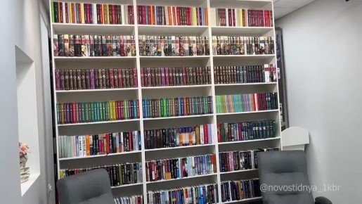 Во время своего визита в Баксанский район, Глава республики ознакомился с работой современной модельной библиотеки в селении Исламей, которая с сентября открылась в местном Доме культуры