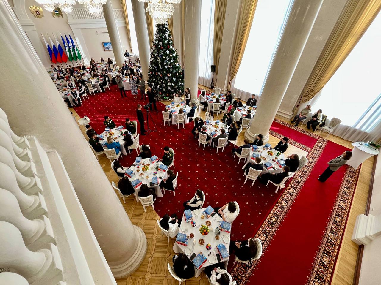 Казбек Коков встретился со школьниками Казбек Коков встретился со школьниками