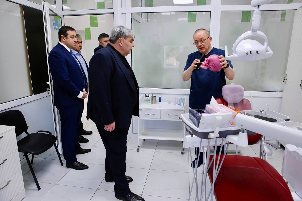 Казбек Коков встретился с хирургами