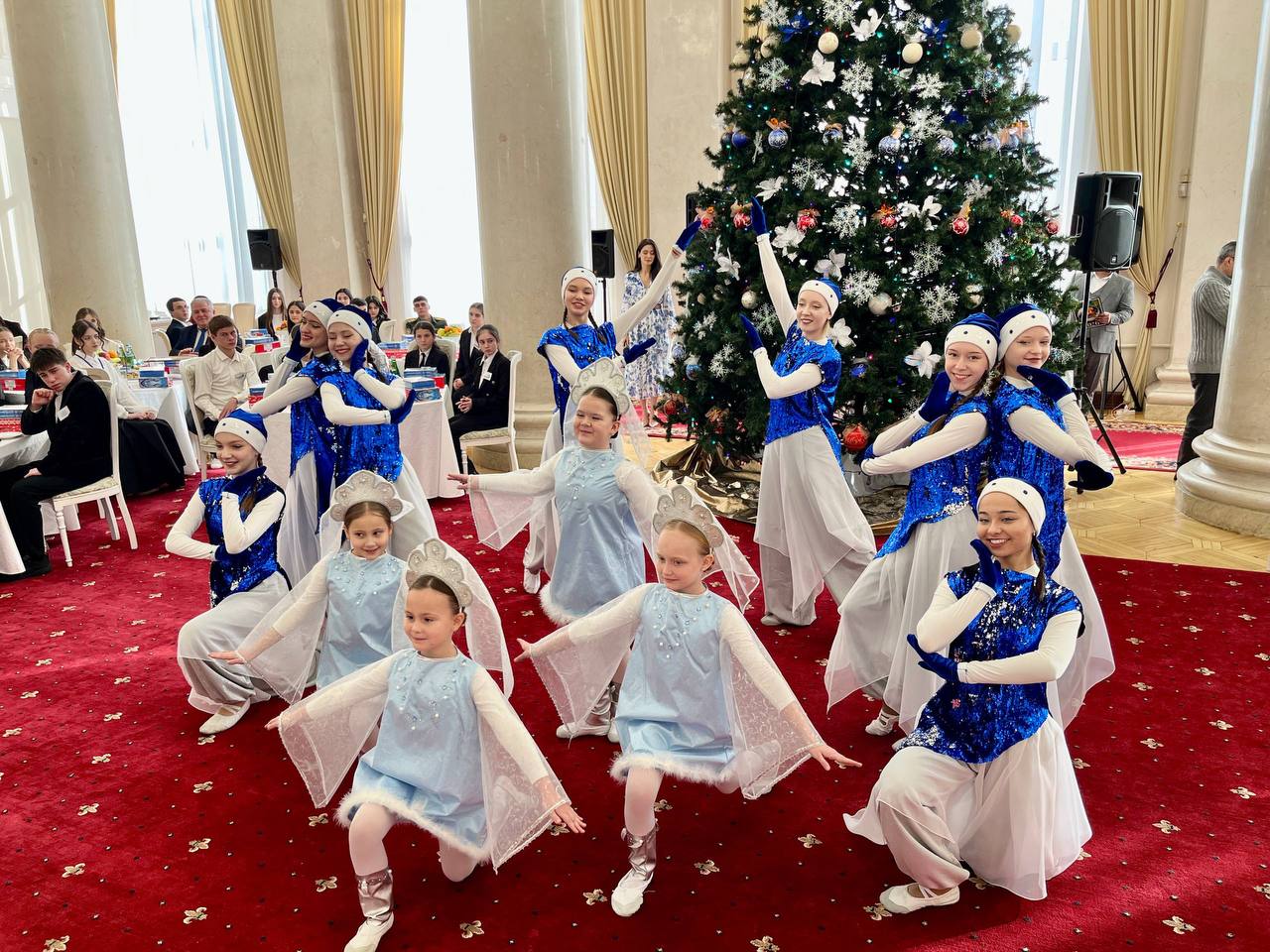 Казбек Коков встретился со школьниками Казбек Коков встретился со школьниками