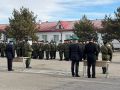 В эти минуты в учебном центре Пограничного управления по КБР военнослужащие приносят присягу