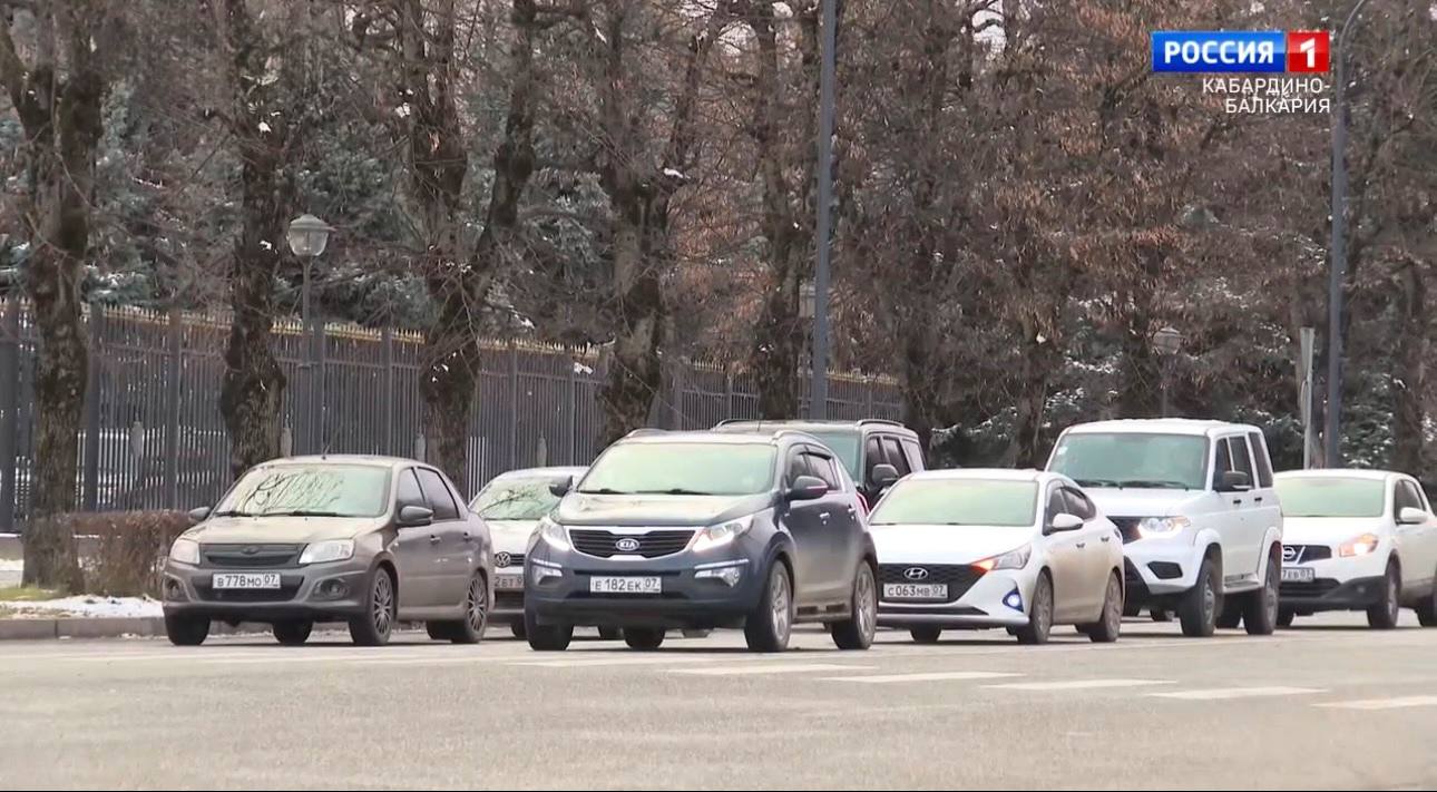 Заснеженные номера и фары: чем грозит пренебрежение чистотой