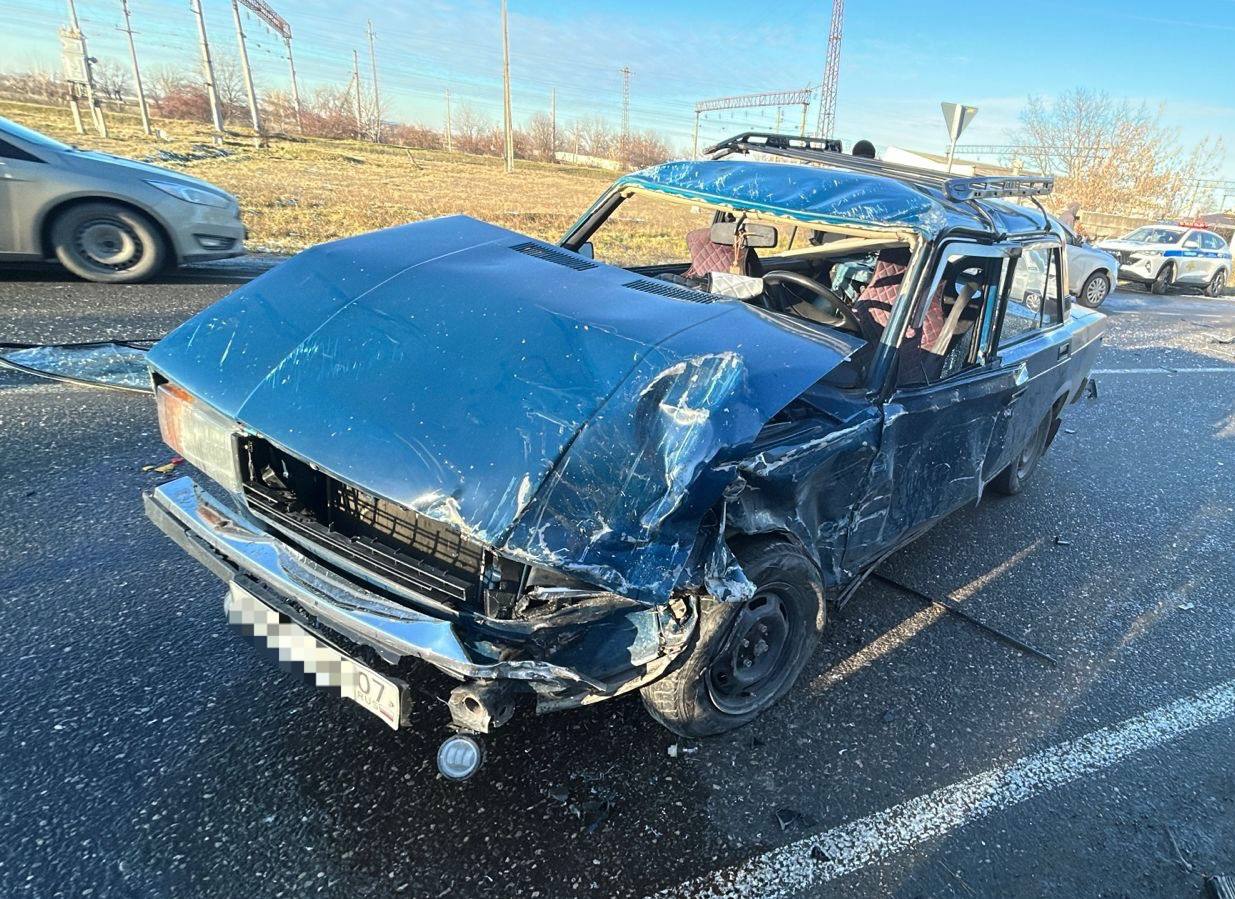 Полицейские Кабардино-Балкарии выясняют обстоятельства ДТП в Чегемском районе Полицейские Кабардино-Балкарии выясняют обстоятельства ДТП в Чегемском районе