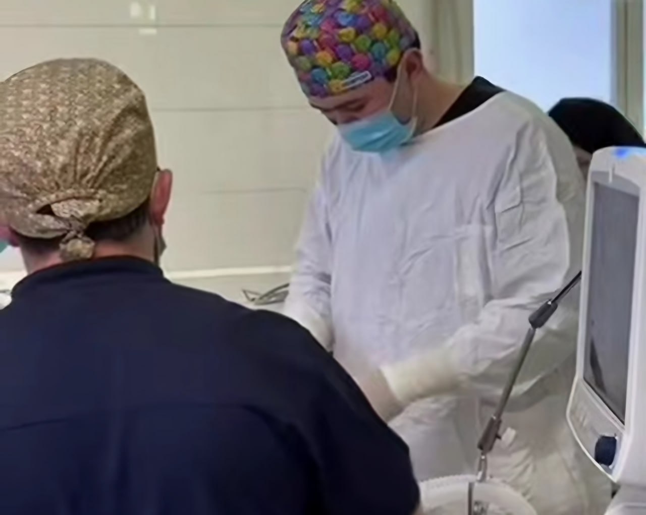 Онкохирурги КБР провели сложную операцию 85-летней пациентке