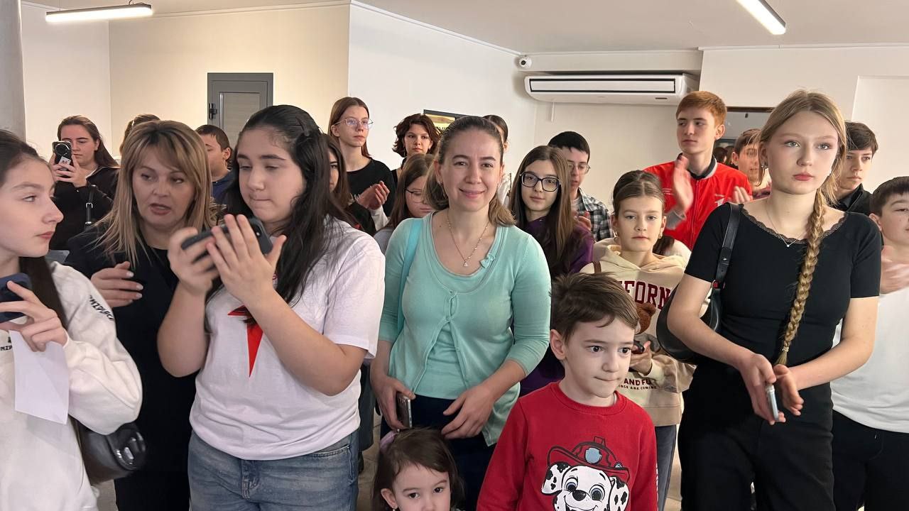 Сегодня в ТЮЗе впервые проводят день открытых дверей Сегодня в ТЮЗе впервые проводят день открытых дверей