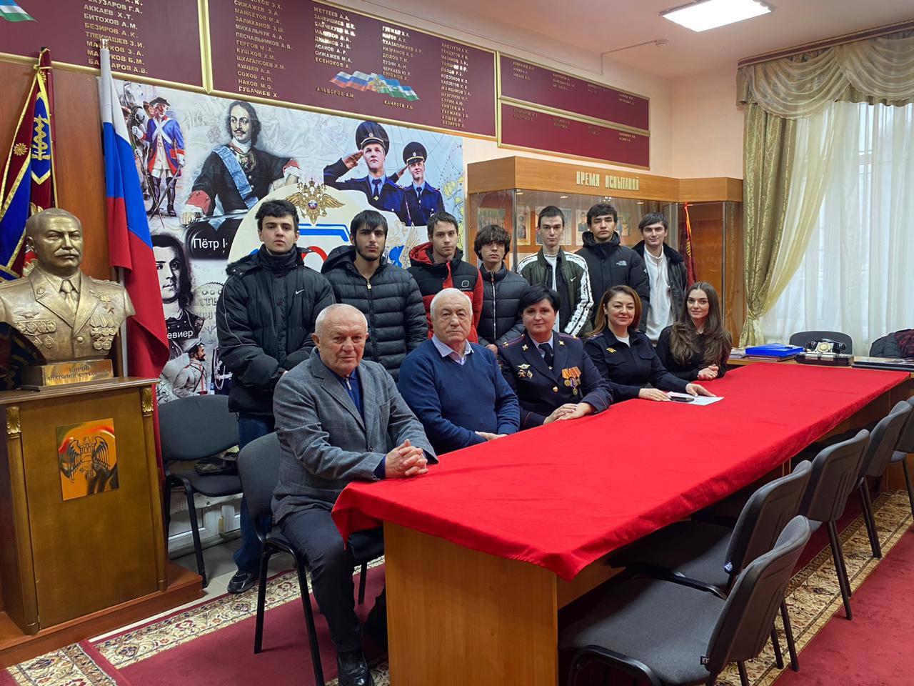 Музей истории МВД Кабардино-Балкарии стал площадкой для диалога ветеранов и молодежи Музей истории МВД Кабардино-Балкарии стал площадкой для диалога ветеранов и молодежи