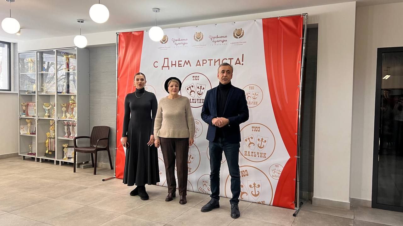 Сегодня в ТЮЗе впервые проводят день открытых дверей Сегодня в ТЮЗе впервые проводят день открытых дверей