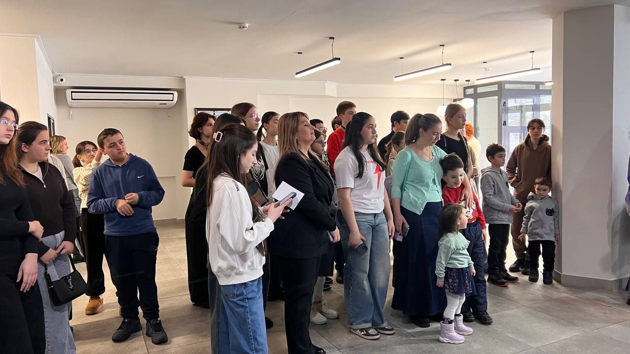 Сегодня в ТЮЗе впервые проводят день открытых дверей Сегодня в ТЮЗе впервые проводят день открытых дверей