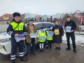 Автоинспекторы и общественники Кабардино-Балкарии провели на автодорогах консультации по ПДД