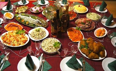 Новый год: Как украсить праздничный стол