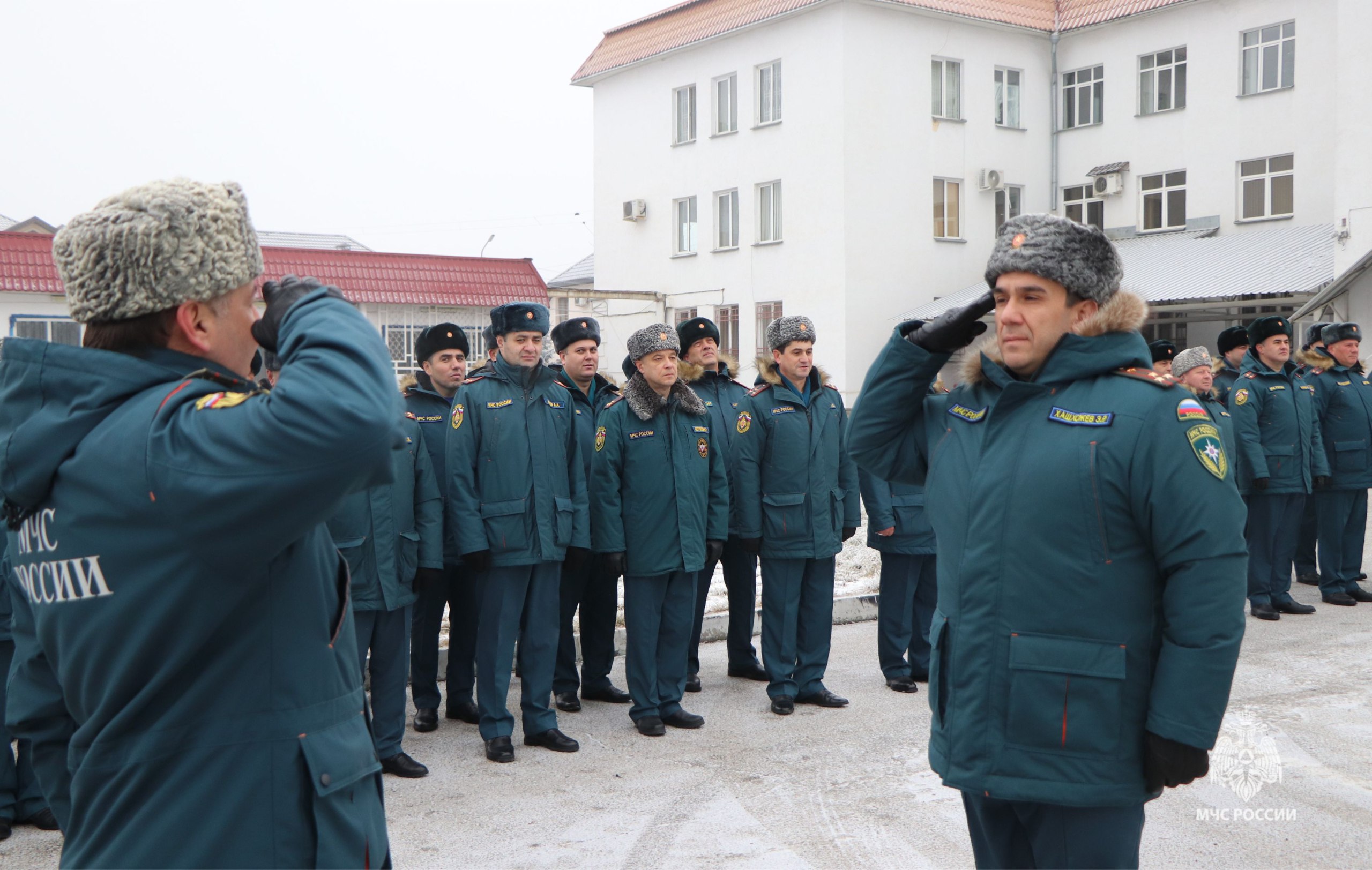 Проверка готовности: в региональном управлении МЧС прошел строевой смотр
