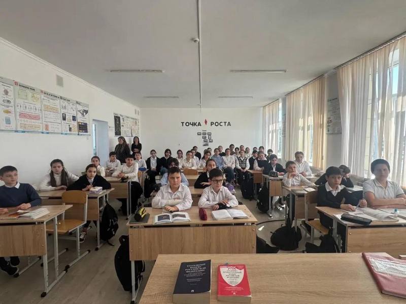 Полиция Урванского района провела акцию по безопасности детей в Интернет-пространстве Полиция Урванского района провела акцию по безопасности детей в Интернет-пространстве