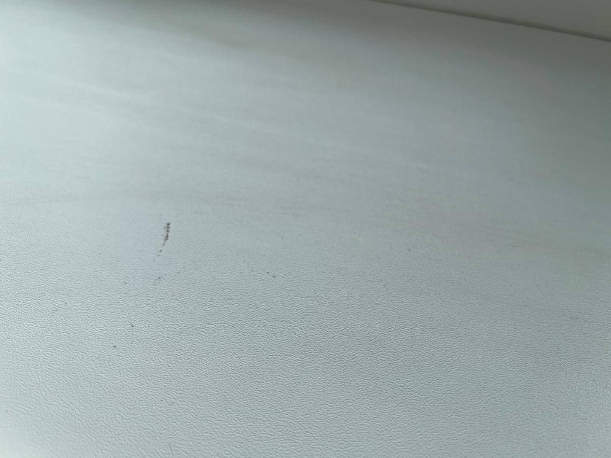 Как вернуть белоснежный вид подоконникам? Простые и эффективные способы