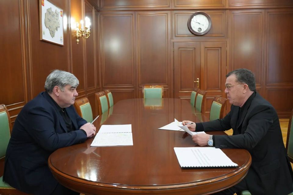 Казбек Коков встретился с министром транспорта и дорожного хозяйства республики
