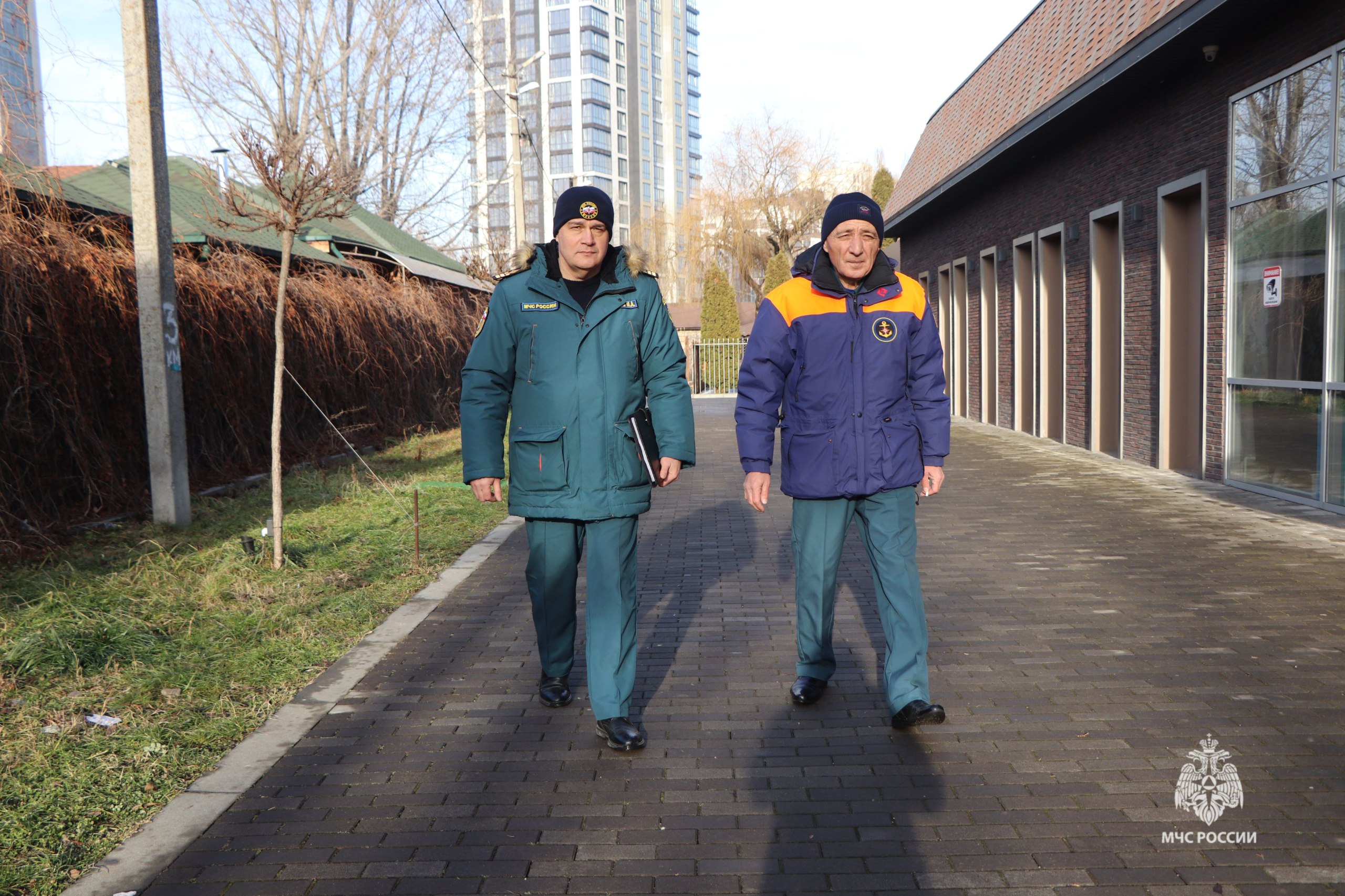 Сотрудники МЧС Кабардино-Балкарии осуществили патрулирование на 2-м озере в Нальчике