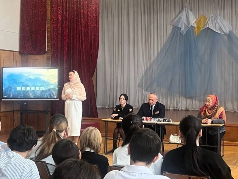 ��������� ���������-�������� �������� ������ � ������ ������� ����� ����� ��� �������� � ������������ ����� �����