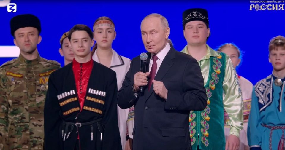 Год единства народов России объявлен открытым