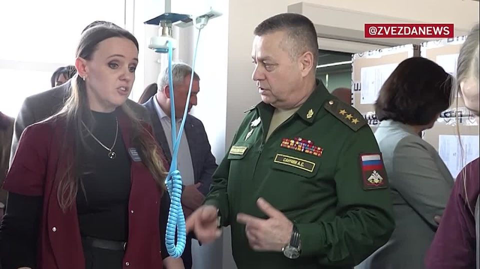 На новой фабрике по производству обмундирования для наших военных установлены 450 единиц новейшего оборудования для пошива