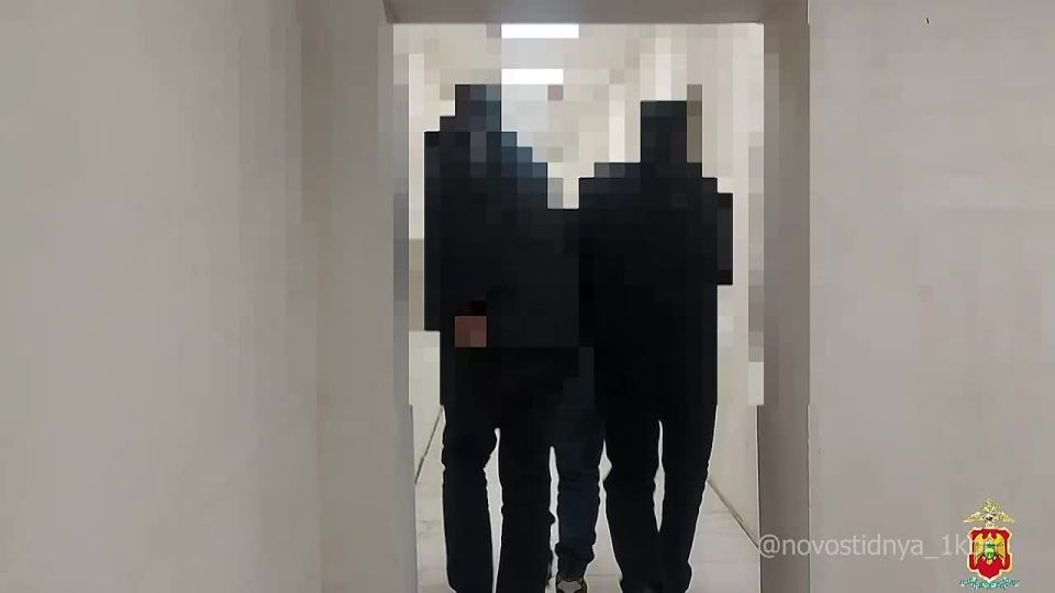 Полицейские Кабардино-Балкарии совместно с сотрудниками УФСБ России по КБР пресекли противоправную деятельность 21-летнего уроженца Пермского края, подозреваемого в пособничестве дистанционным мошенникам