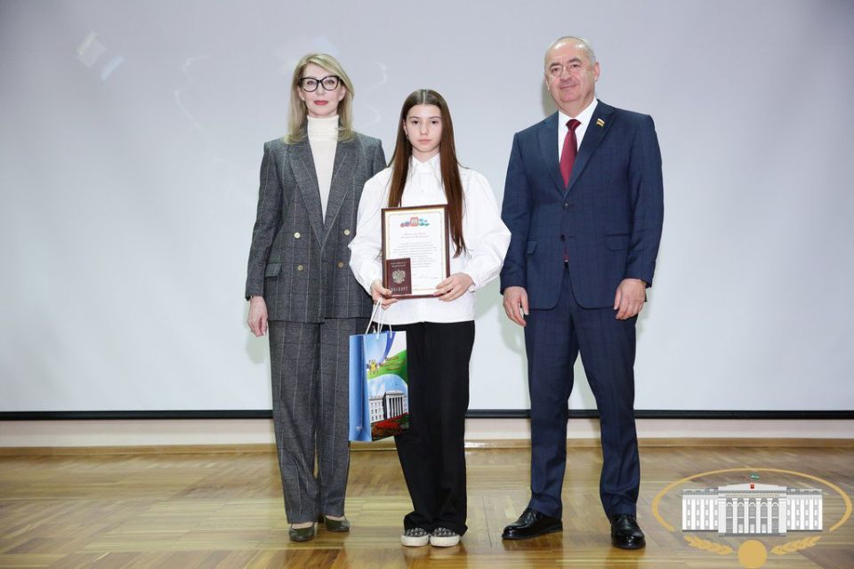 � ���� ���� ���������� ������������� �������� ��������� ���������� ���������� ��������� ���������� ������������ �������������� ������